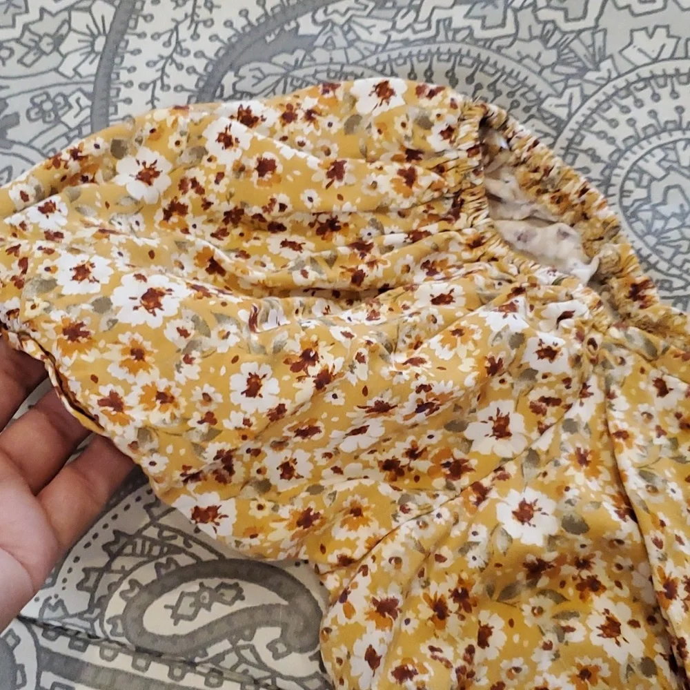 Spring dress - Picture 4 of 5